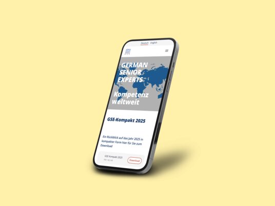 Mobile Website von German Senior Experts mit „GSE Kompakt 2025“